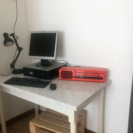 Apartment Business And Holiday *